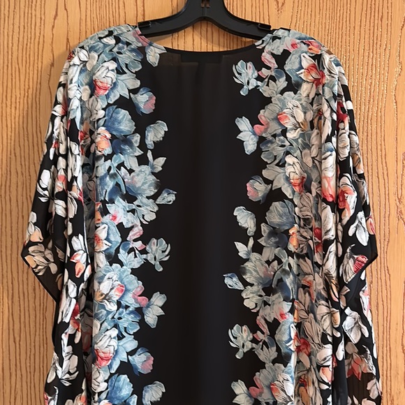 BCBGMaxazria Stella High Low Top - Picture 5 of 6